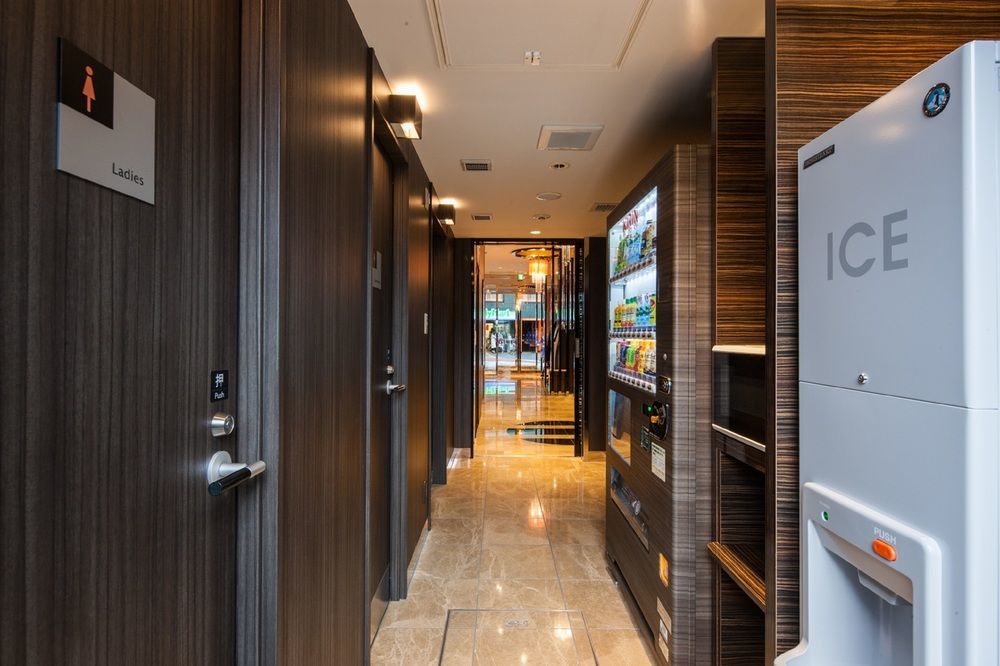 Apa Hotel Roppongi Ekimae Tokyo prefektur Exteriör bild